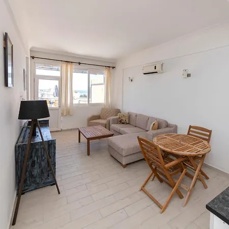 Refreshing House With Shared Terrace Near Sea In The Heart Of Bodrum Gümbet