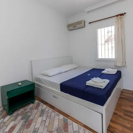 Refreshing House With Shared Terrace Near Sea In The Heart Of Bodrum Appartement *